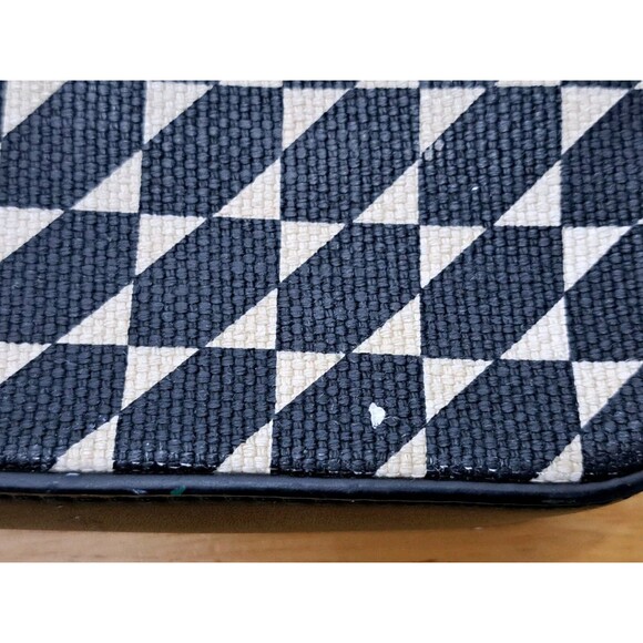 Spartina 449 Daufuskie Island Black & White Geometric Pattern Small Crossbody - Picture 7 of 16